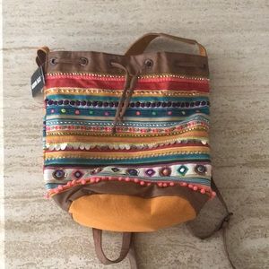HOST PICK 💕NWT Steve Madden Drawstring Bag - trendy! vintage!